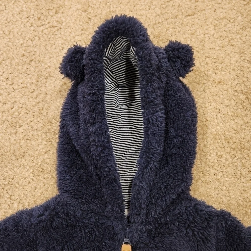 𝅺CARTER'S Navy Blue Sherpa Pram/Bunting, size 3 months